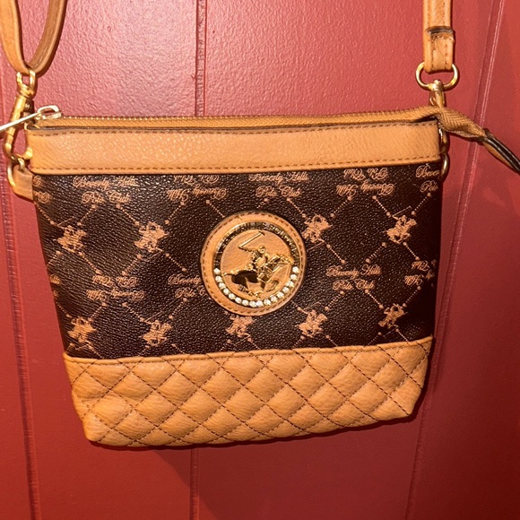 Beverly Hills Polo Club Crossbody Bag - Picture 4 of 4